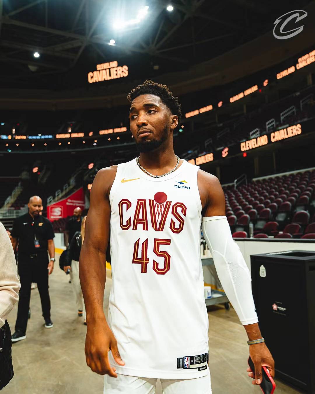 依据实时对 依据实时对